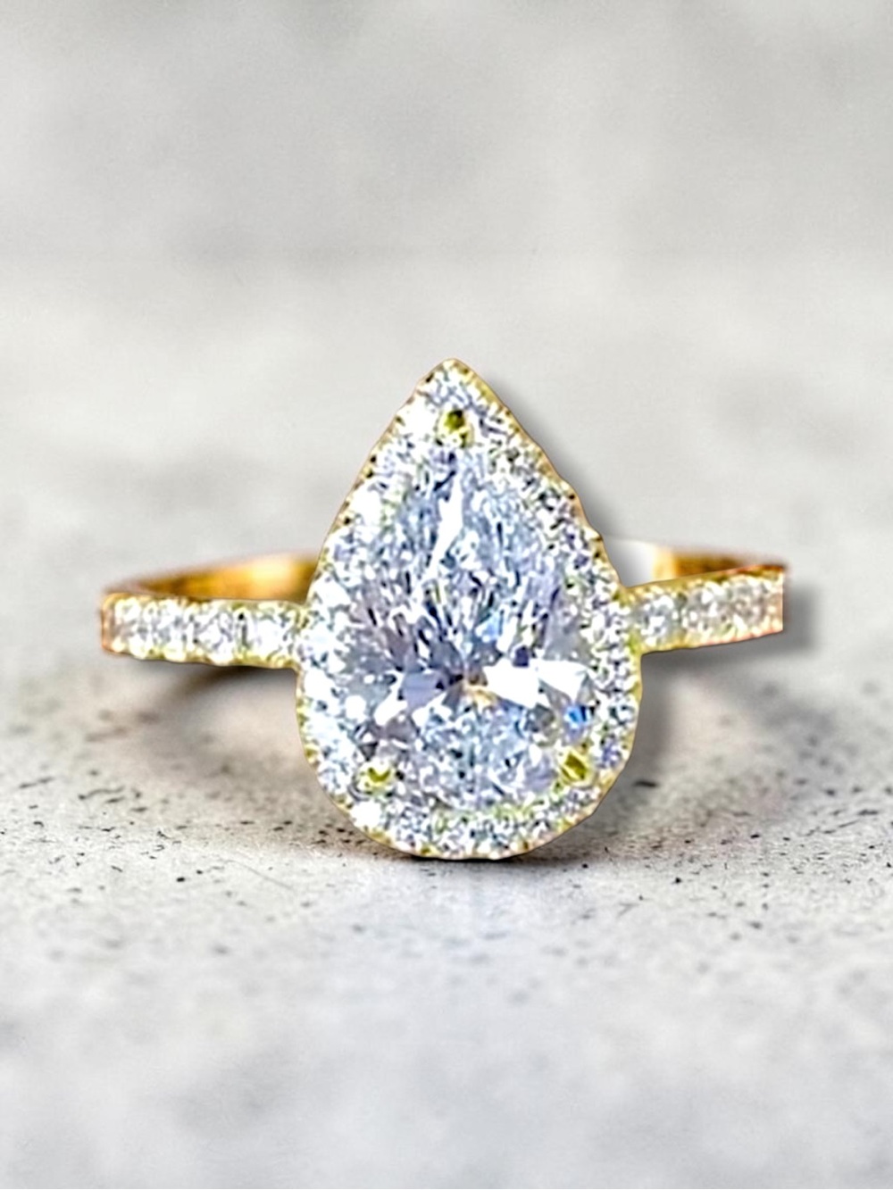 Women’s ring Teardrop Cut Silver and Gold Ring NWT